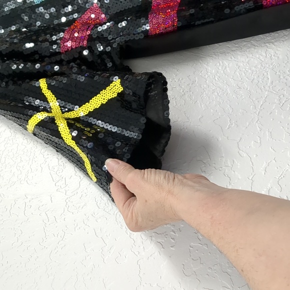 Clubbing Mini Dress with Sequins - Picture 5 of 11